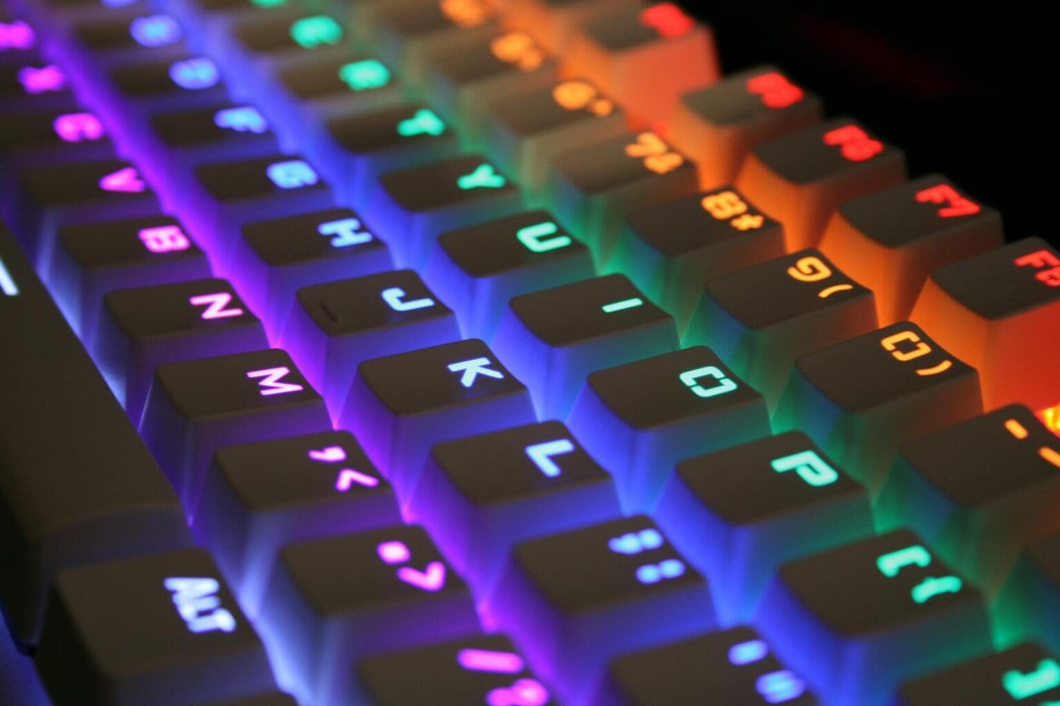 Phantom RGB Mechanical Keyboard Complete Review, Setup & Software Guide Phantom RGB Mechanical Keyboard